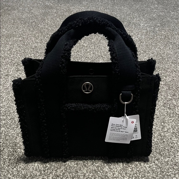 lululemon athletica Handbags - ❗️FINAL❗️ 🆕 LULULEMON Boxy Tote Mini 4.5L